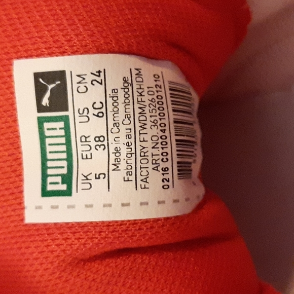 Puma Roma in High Risk Red with White. - Picture 8 of 10